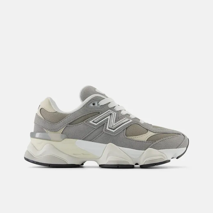 Кросівки Жіночі New Balance 9060 Grey Brown GC9060BA