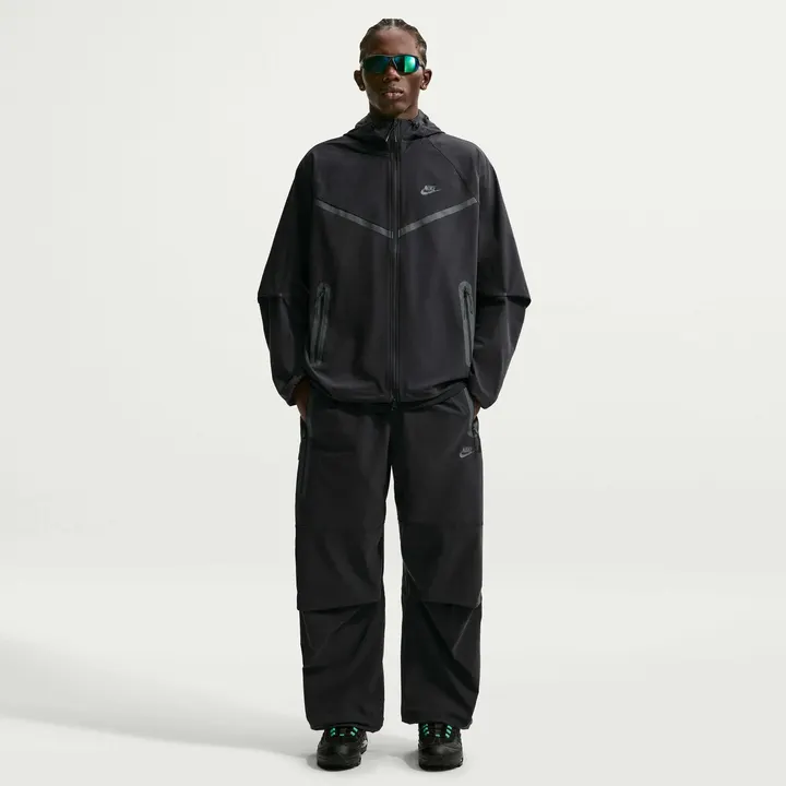 Штани Nike Tech Woven Oversized Trousers Black/Black/Black HM7158-010