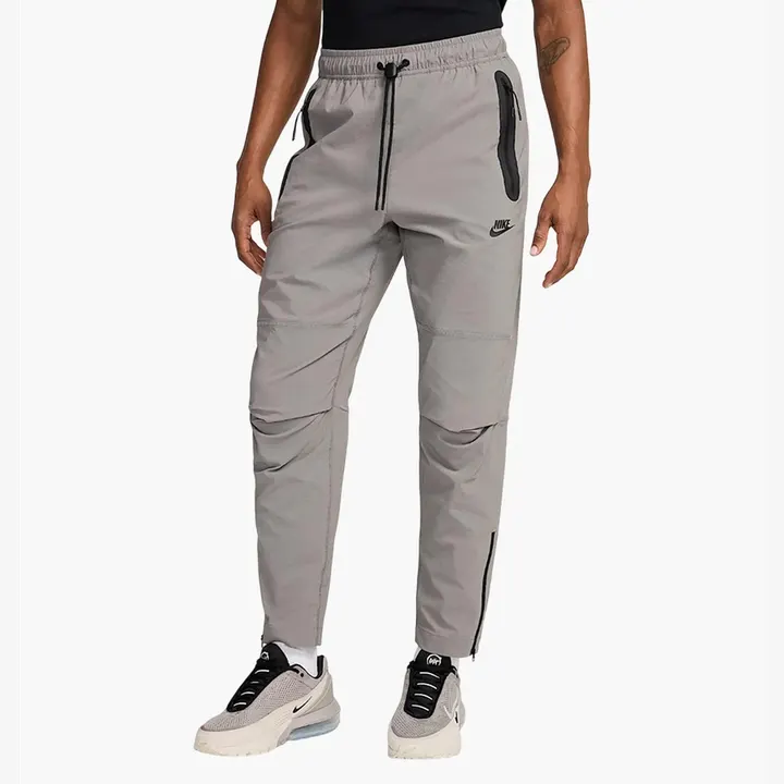 Штани Чоловічі Nike Tech Woven Grey HM8241-014