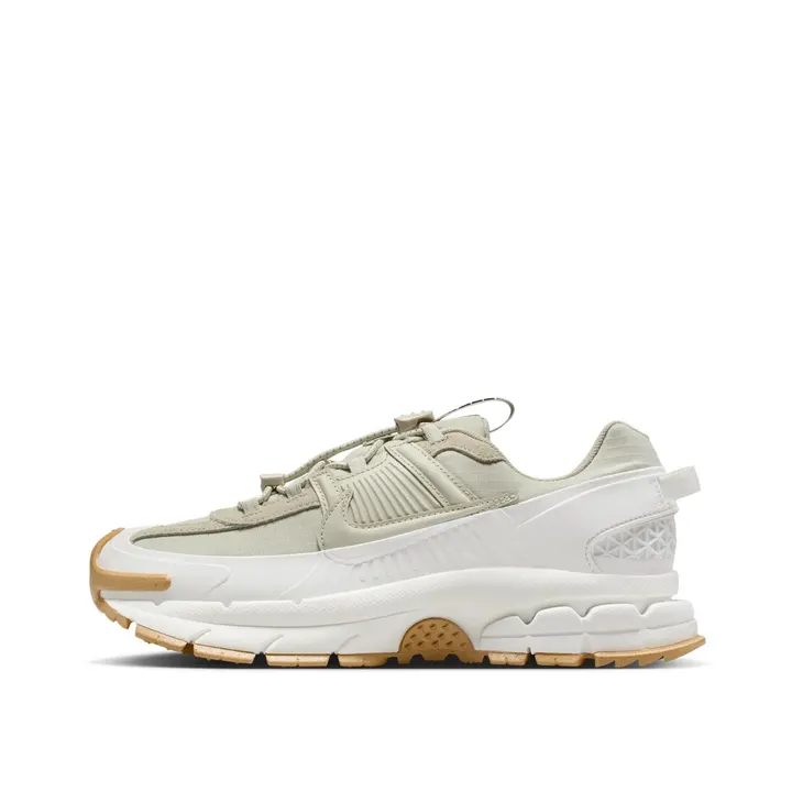 Кросівки Чоловічі Nike Zoom Vomero 5 Roam Sail/Gum HQ2181-100