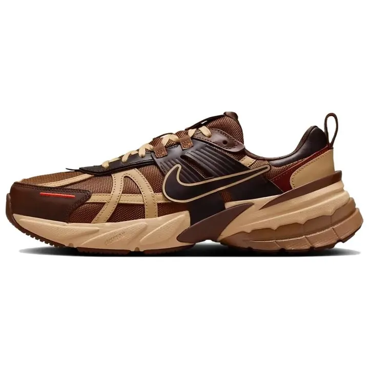 Кросівки Чоловічі Nike V2K Run Light British Tan/Sesame/Picante Red HQ3445-222