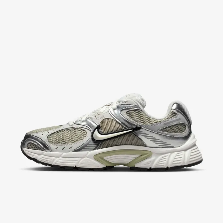 Кросівки Чоловічі Nike V5 RNR HQ7901-301