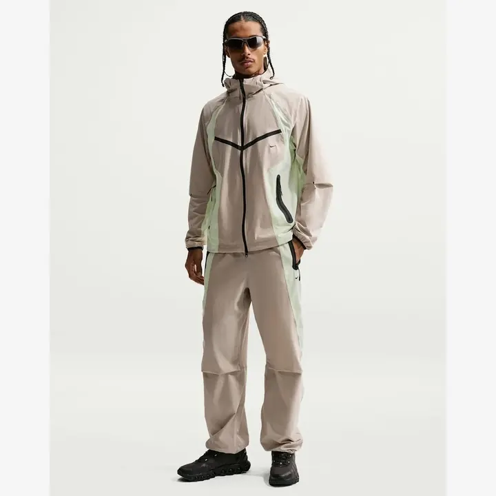 Штани Чоловічі Nike Tech Dri-FIT Woven IU7502-236