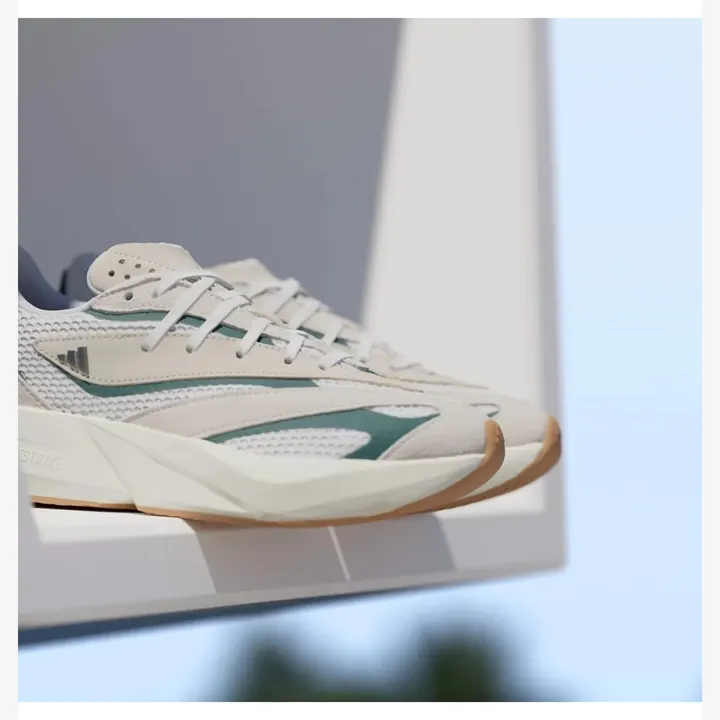 Кросівки Чоловічі Adidas Lightblaze JH6961