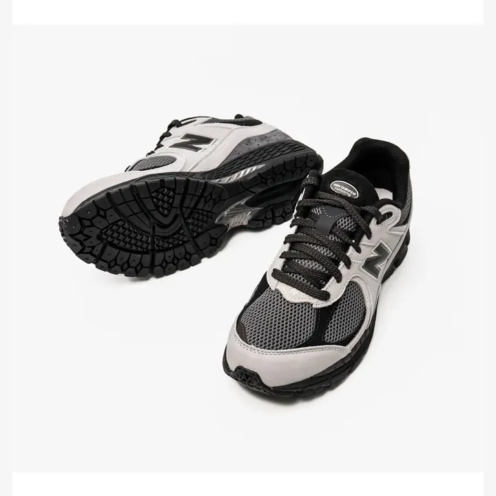 Кросівки Чоловічі New Balance 2002R Grey U200210D